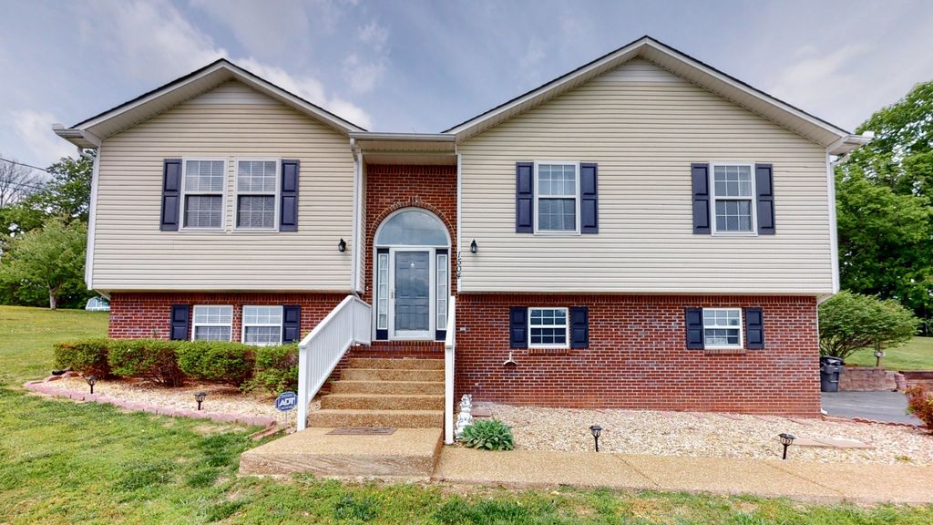 1504 Potter Dr, Columbia
