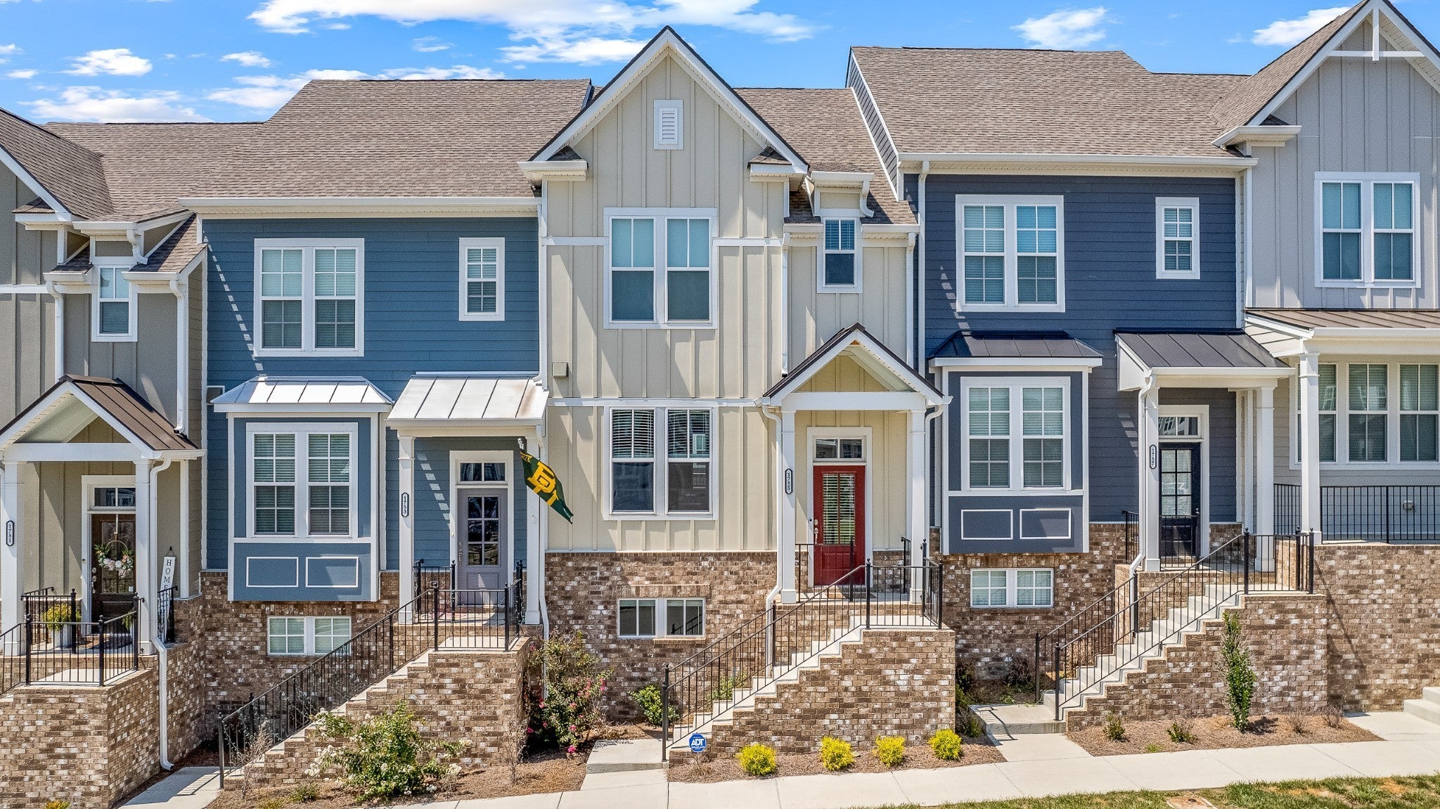 Photo of Listing #3159724