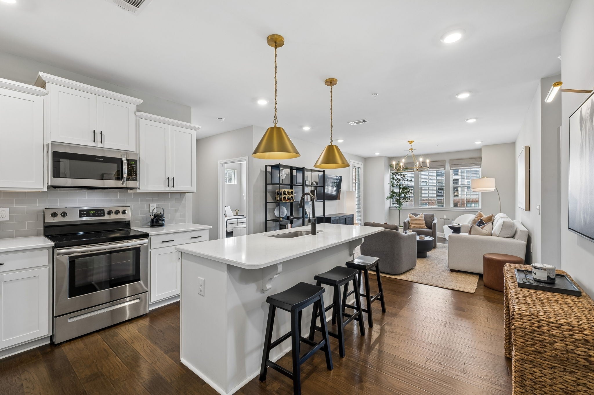 Photo of Listing #3159860