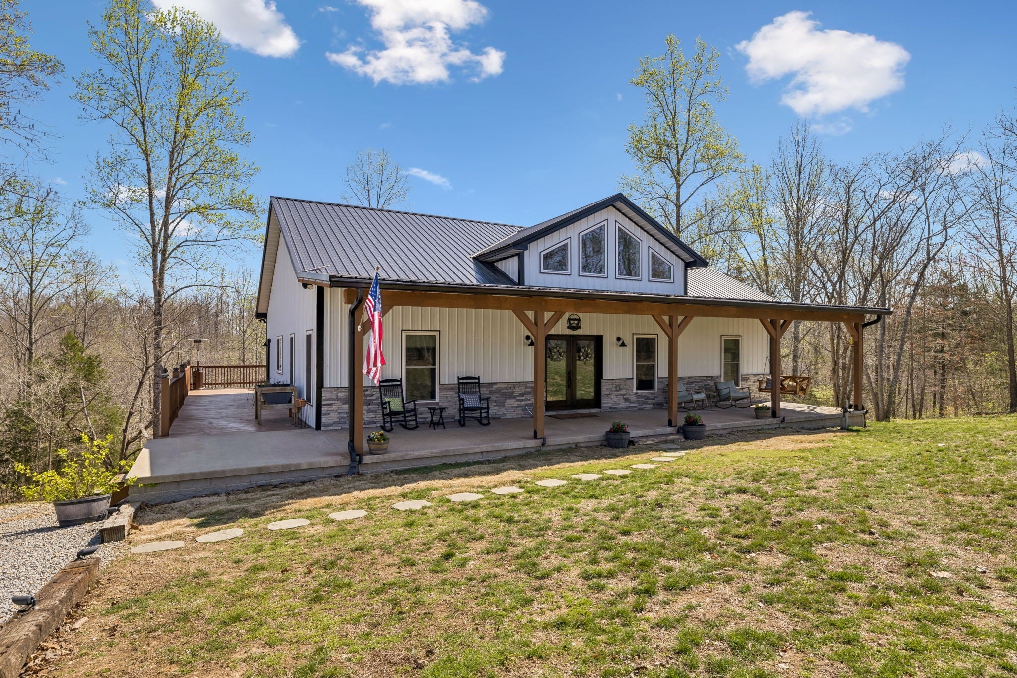 Photo of Listing #3159875