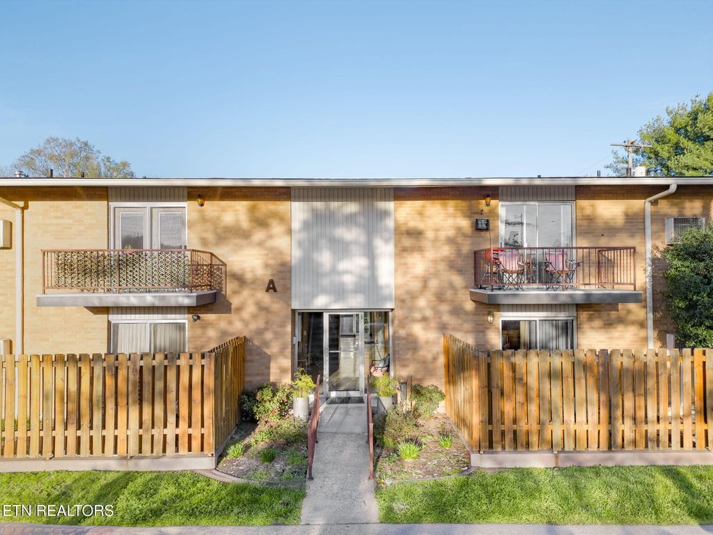 3104 N Broadway St A5, Knoxville