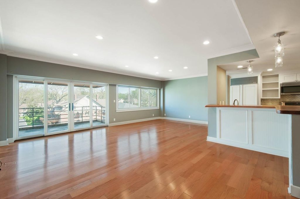 4200 West End Ave 402, Nashville