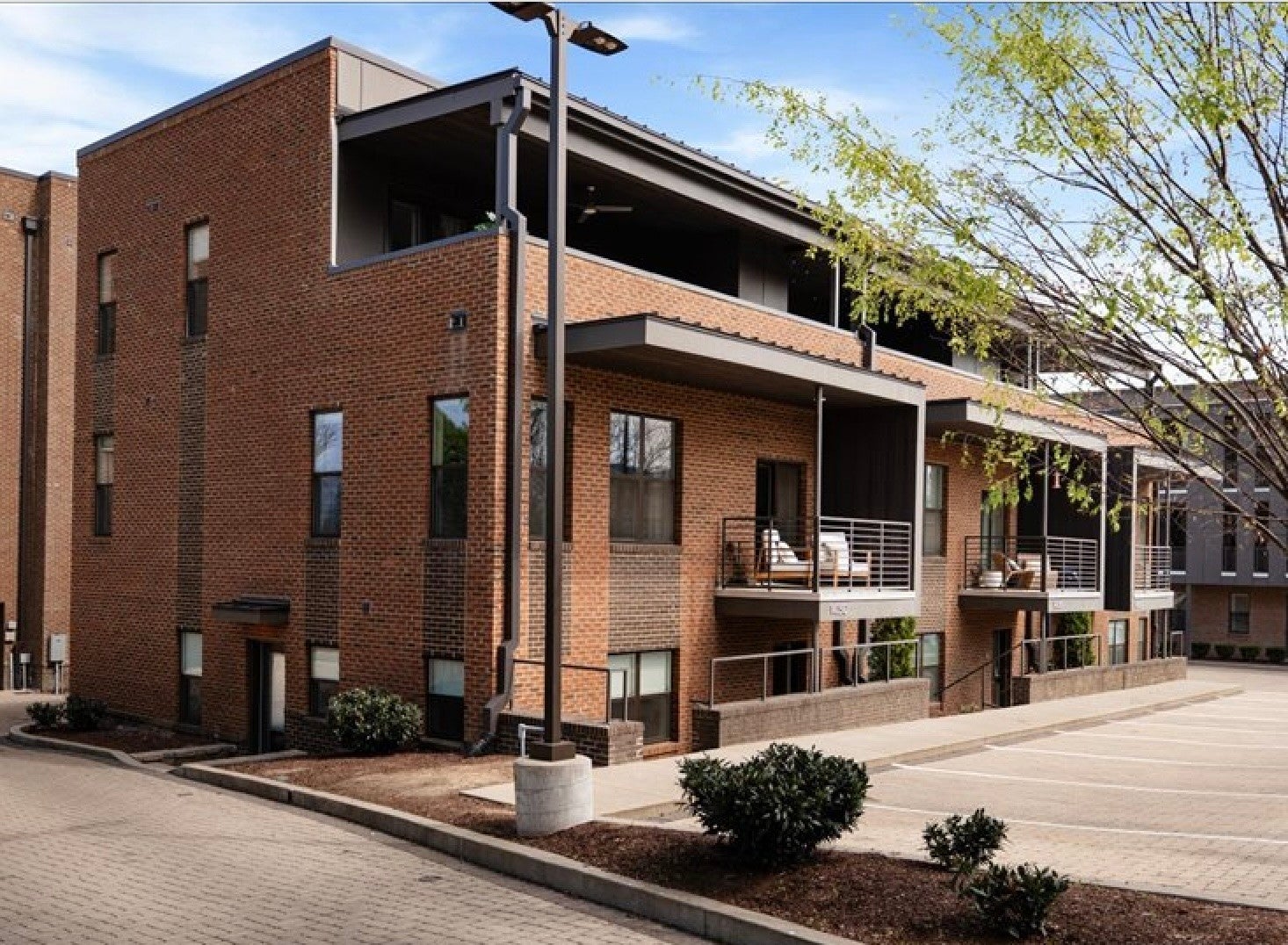 Photo of Listing #3163452