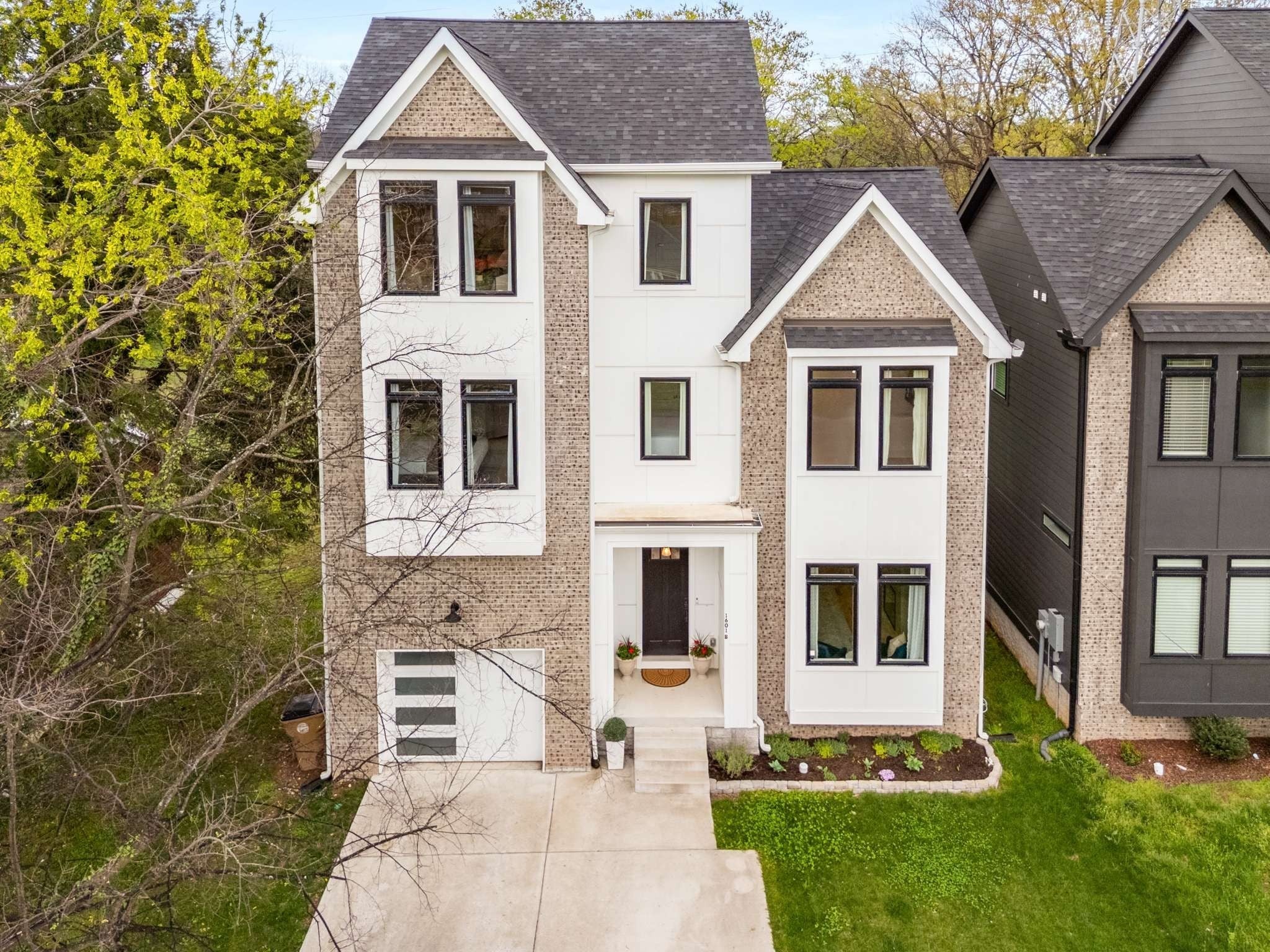 Photo of Listing #3163504