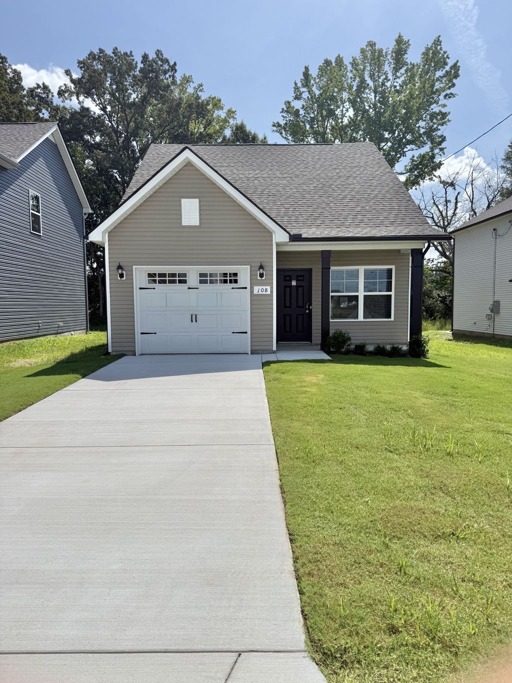 108 Stonehenge Circle, Manchester