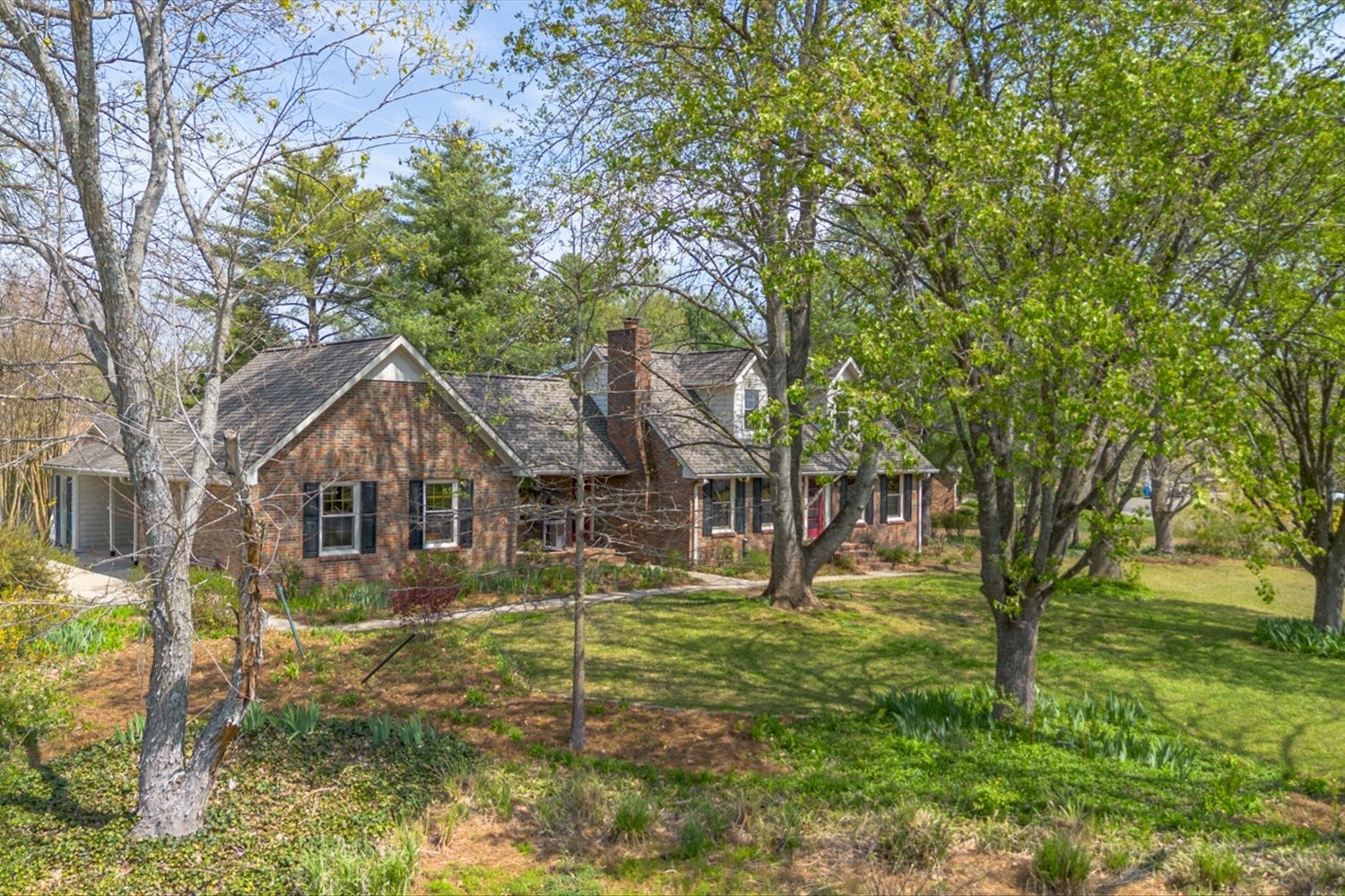 Photo of Listing #3163905