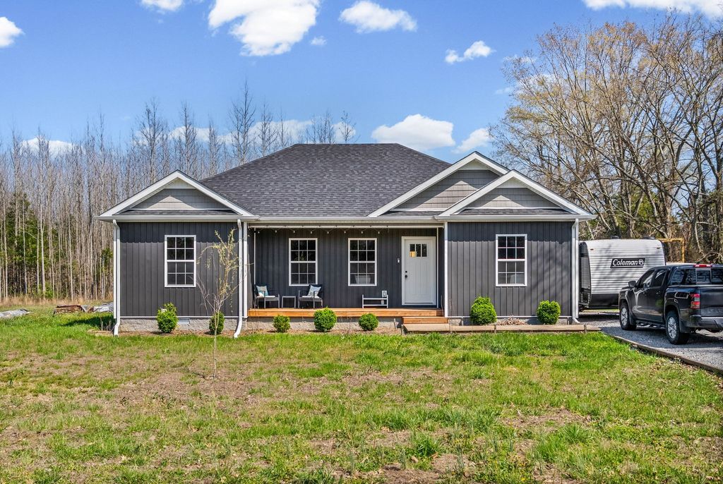 352 Scott Rd, Sharon Grove