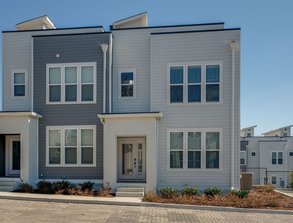 500 Creative Way 13, Madison