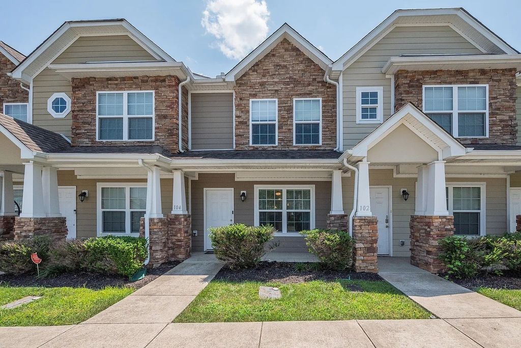 104 Cobblestone Place Dr, Goodlettsville