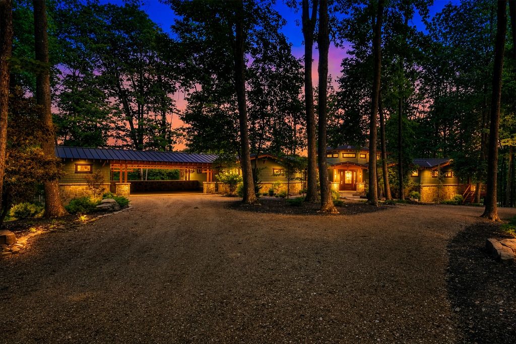 394 Myers Point Rd, Sewanee