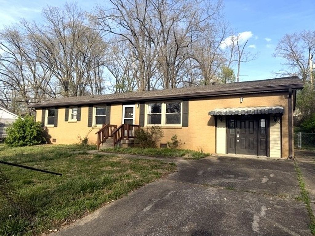 204 Yorktown Rd, Clarksville