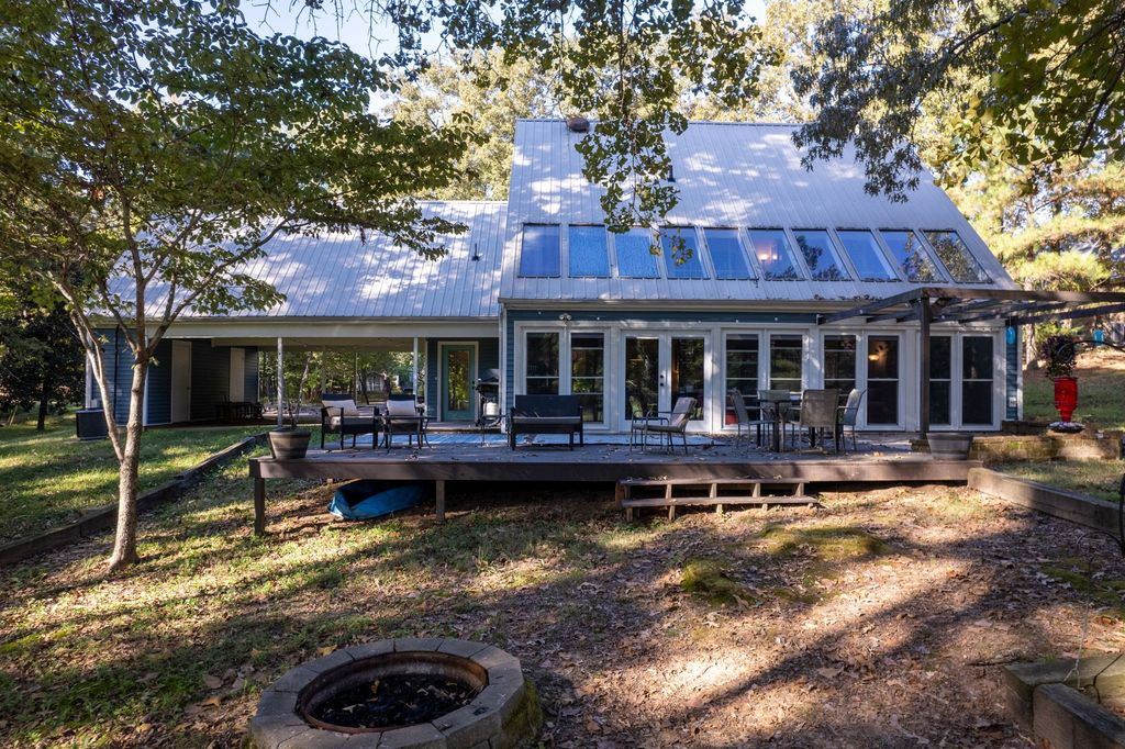66 Northshore Dr, Jackson