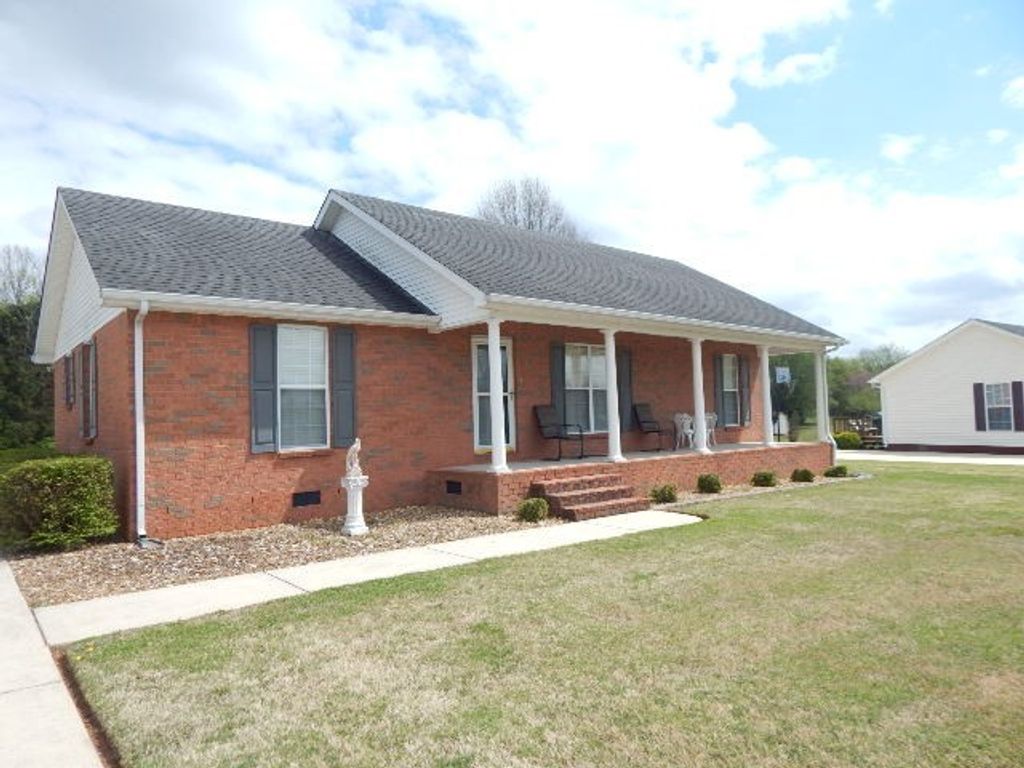 385 Creek Ln, McMinnville