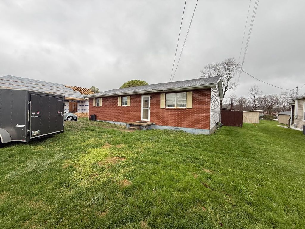 2901 Indian Run Rd, Russell