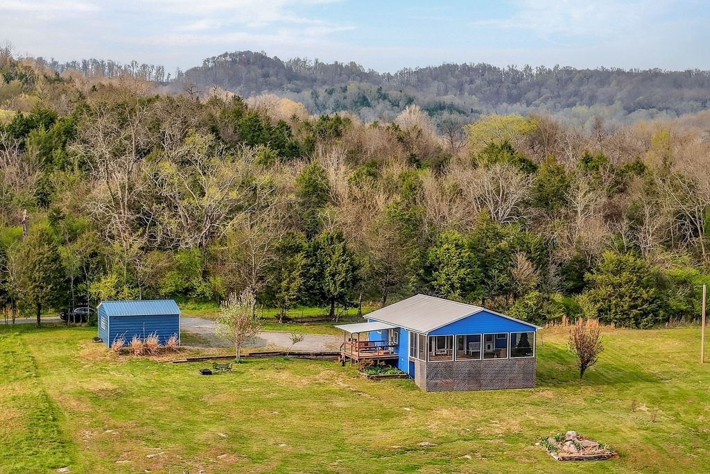 6076 Granville Hwy, Granville