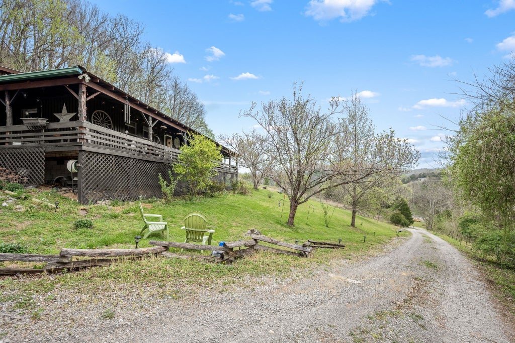 1 Julie Ln, Pleasant Shade Property Listing: MLS® #3166323