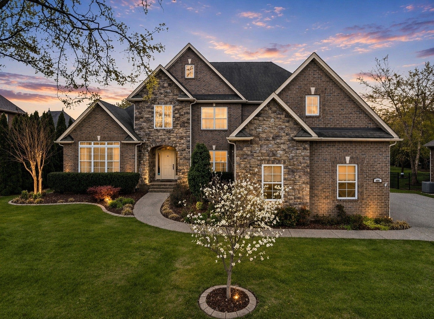 Photo of Listing #3166515