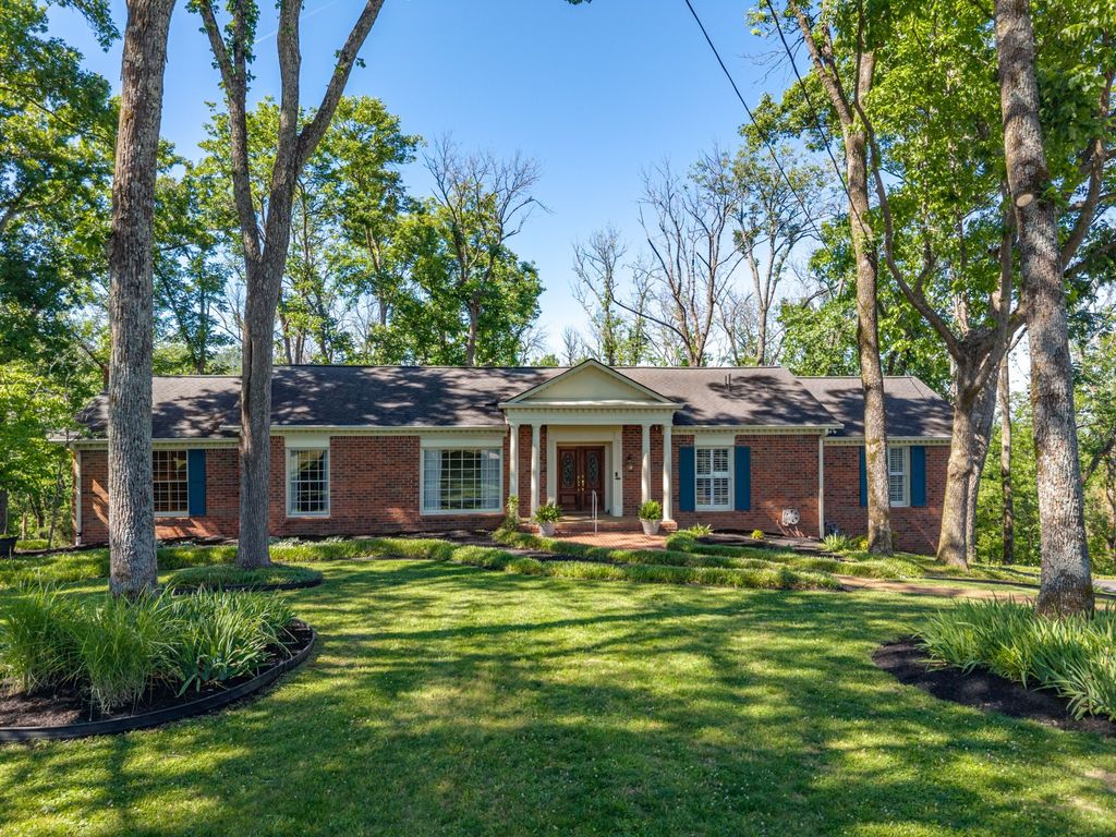 877 Hillhaven Ct, Nashville