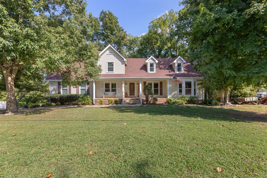 475 Skyline Dr, Lewisburg