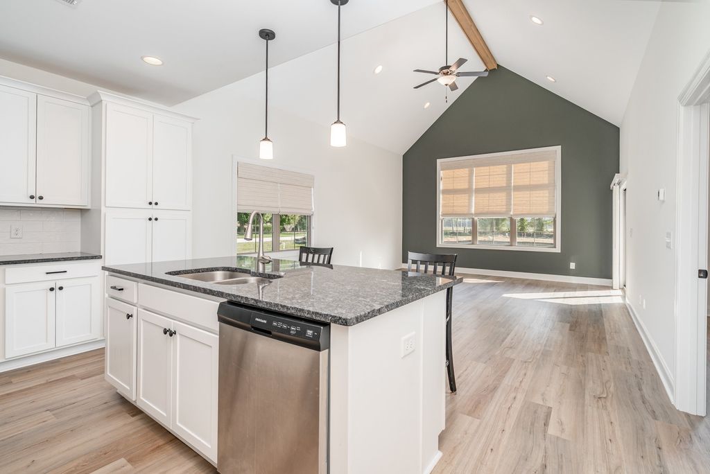 412 W Foxrun, Springfield