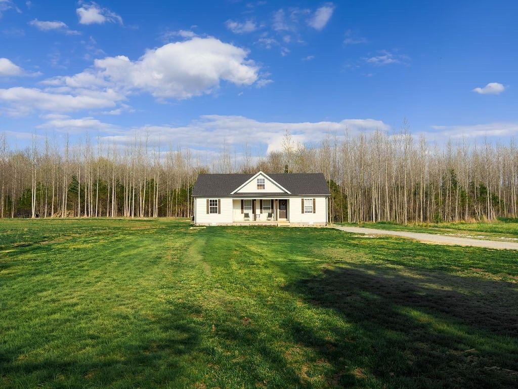 392 Scott Rd, Sharon Grove