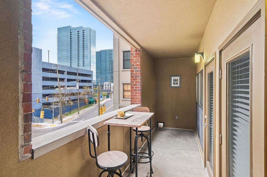 1803 Broadway 305, Nashville