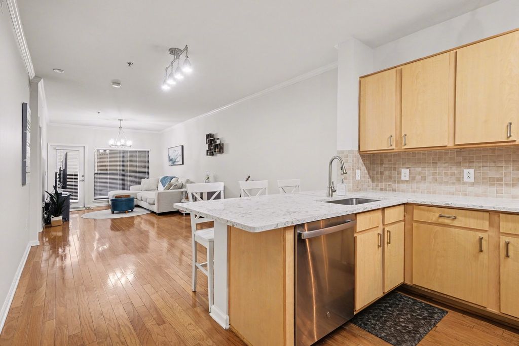 1803 Broadway 305, Nashville