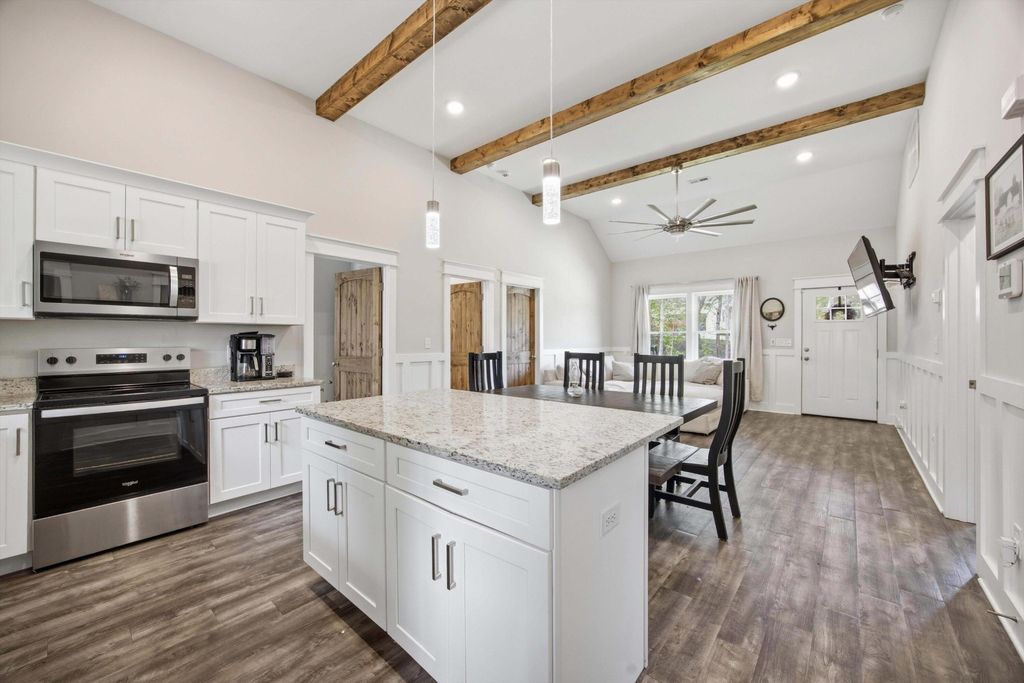9 Stonecrest Drive, Rock Spring