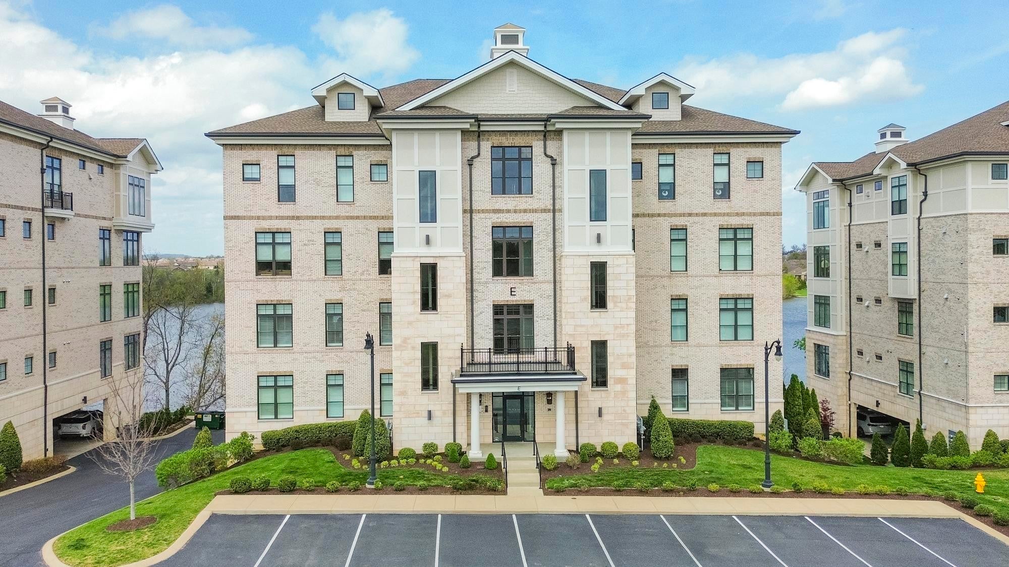 Photo of Listing #3167873