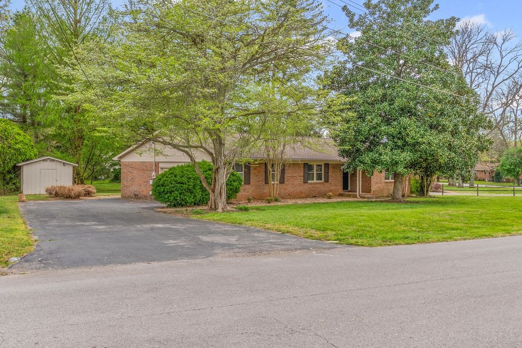 133 Windsor Dr, Hopkinsville