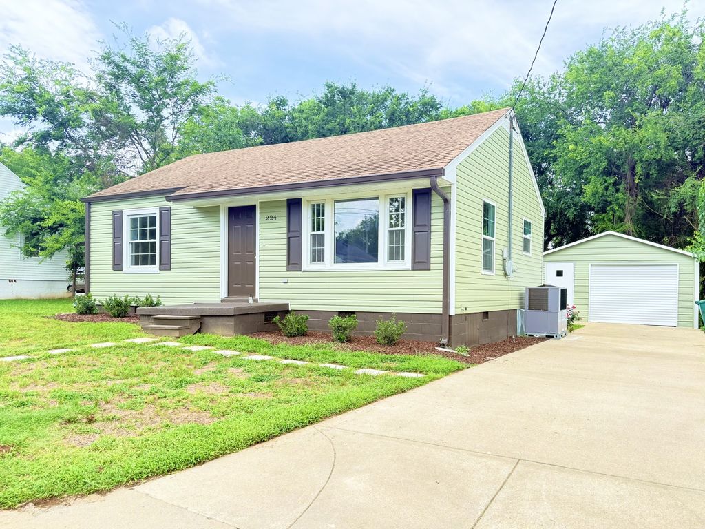 224 Hardison Ave, Lewisburg