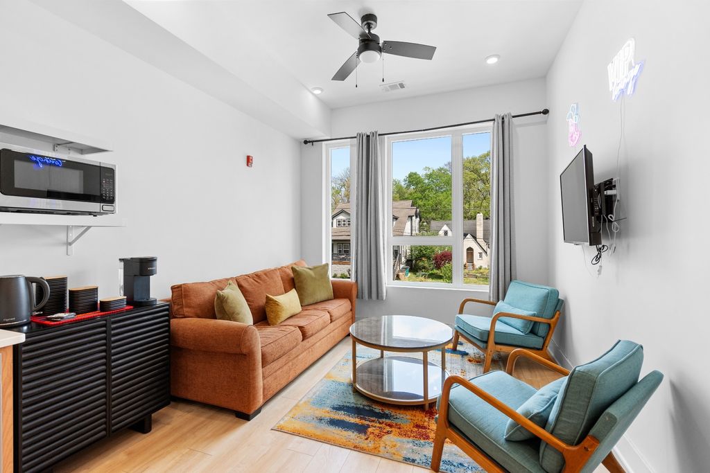1310 Lischey Ave 203, Nashville
