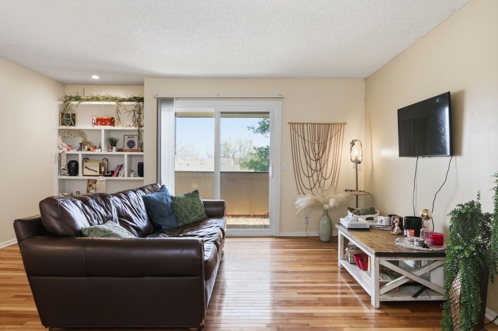 515 Basswood Ave #j94, Nashville