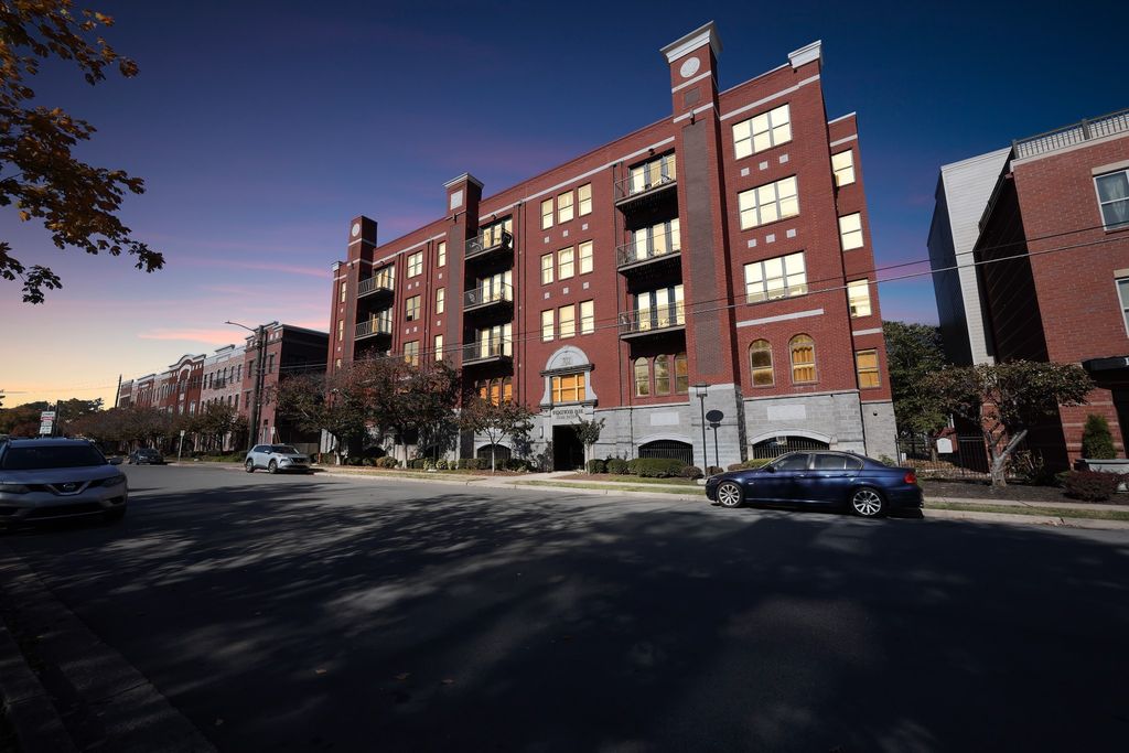 702 Wedgewood Park 206, Nashville