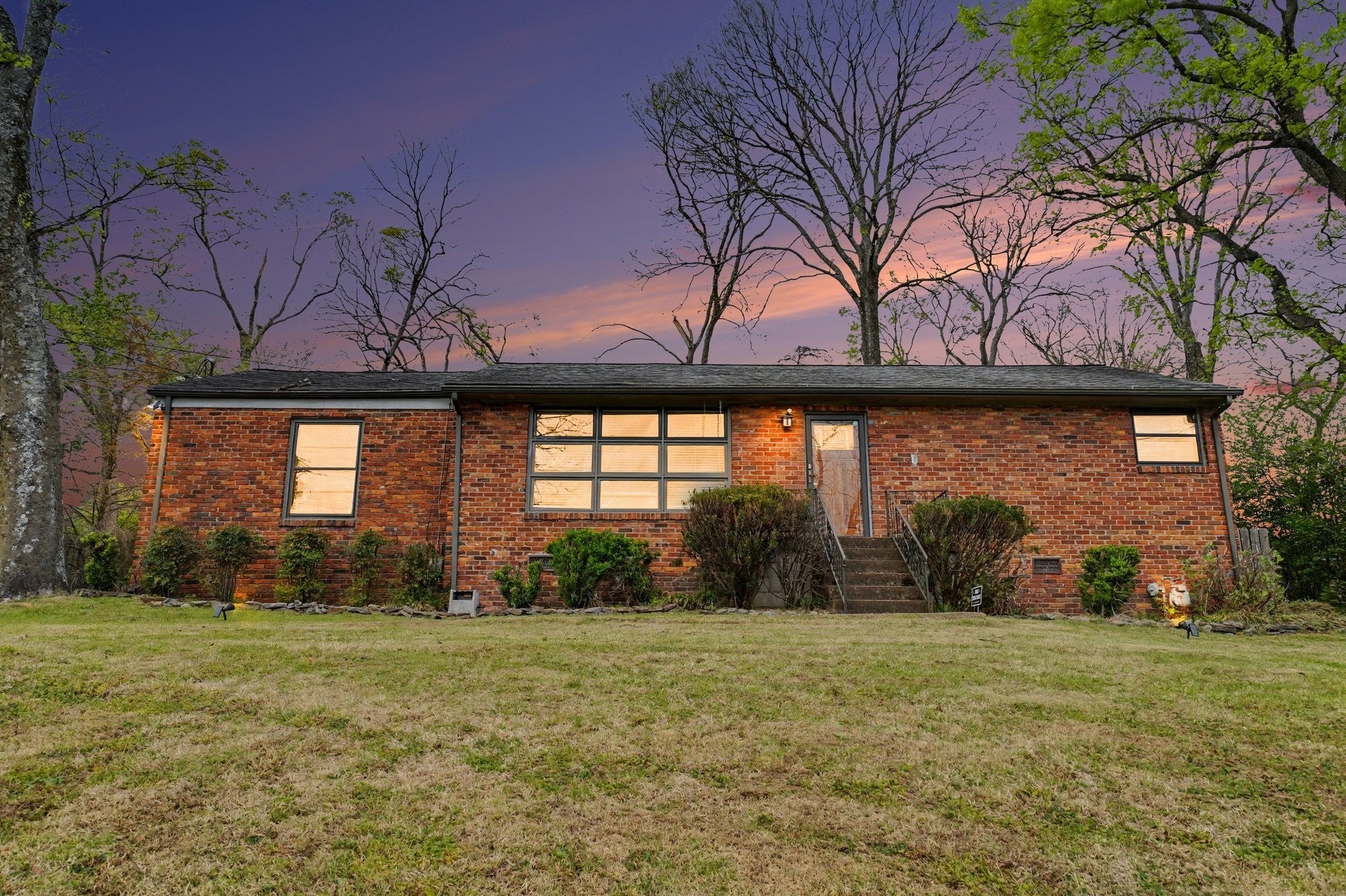 Photo of Listing #3169126