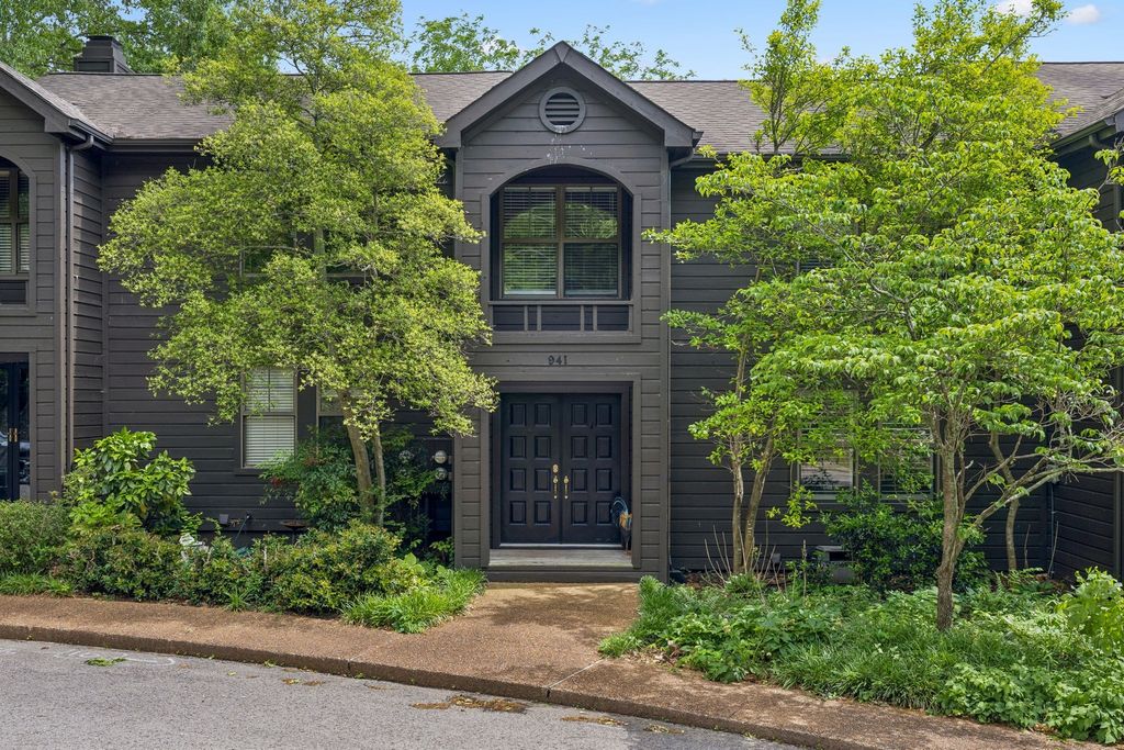 941 Harpeth Trace Dr, Nashville
