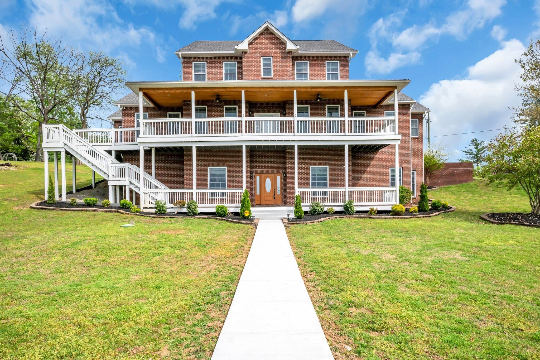 Photo of Listing #3169250