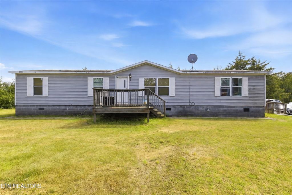 2124 Rainwater Rd, Dandridge