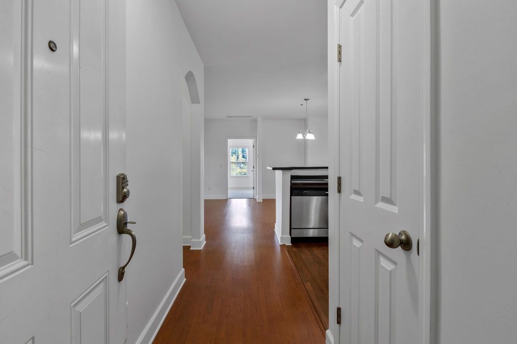 8043 Bienville Dr Z9, Nashville