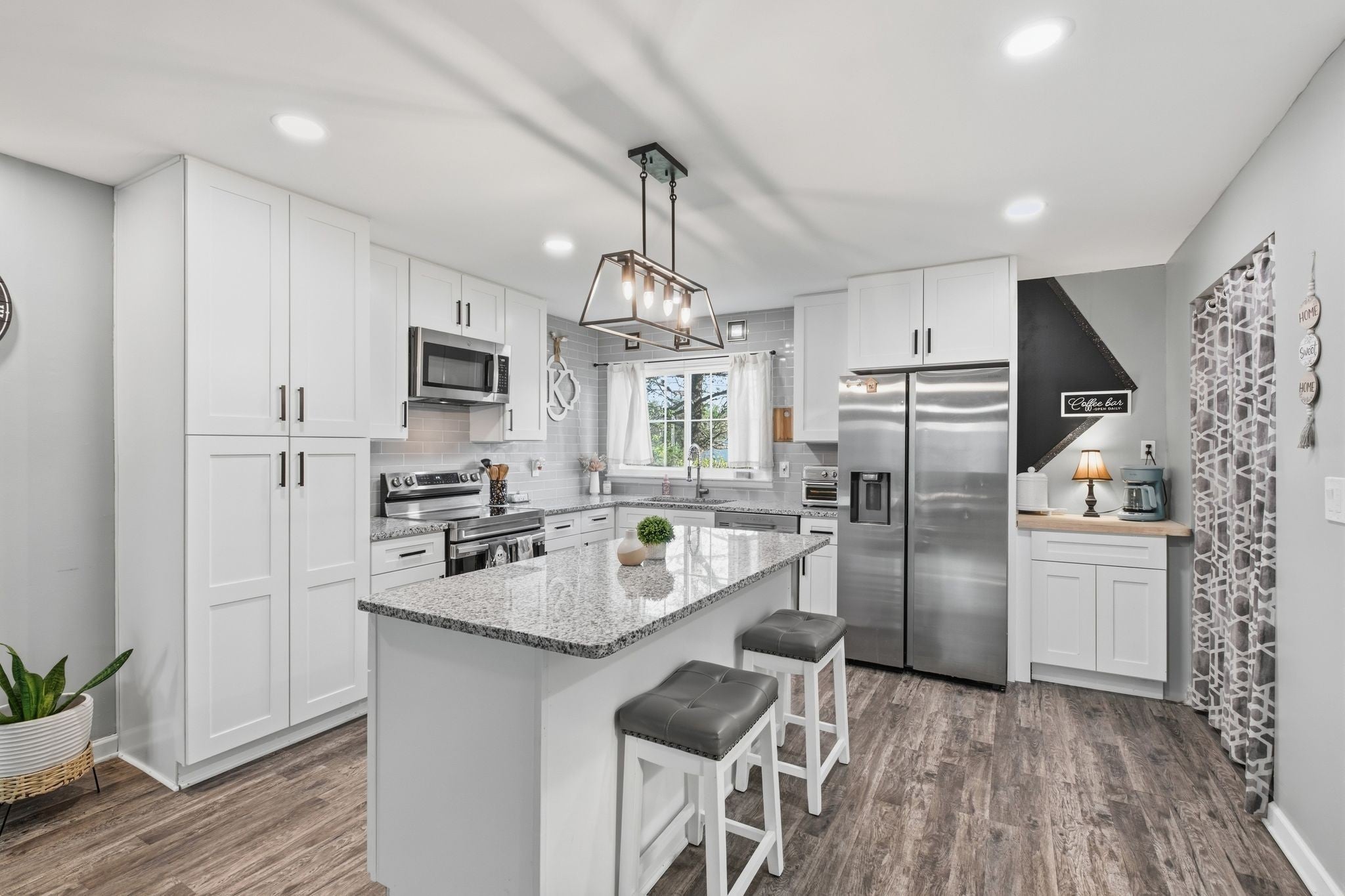 Photo of Listing #3169642