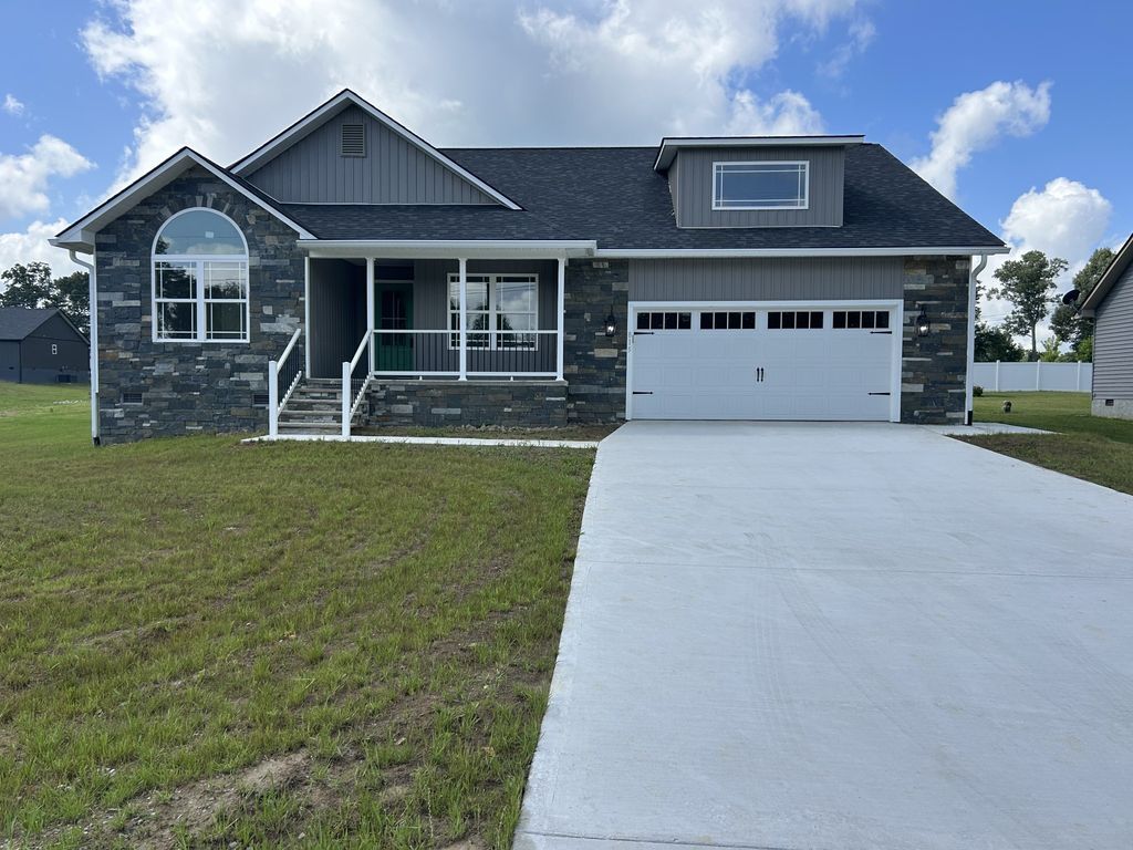 815 Colby Cir, Crossville