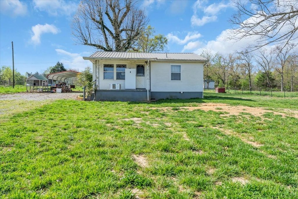 784 Burch Ln, McMinnville