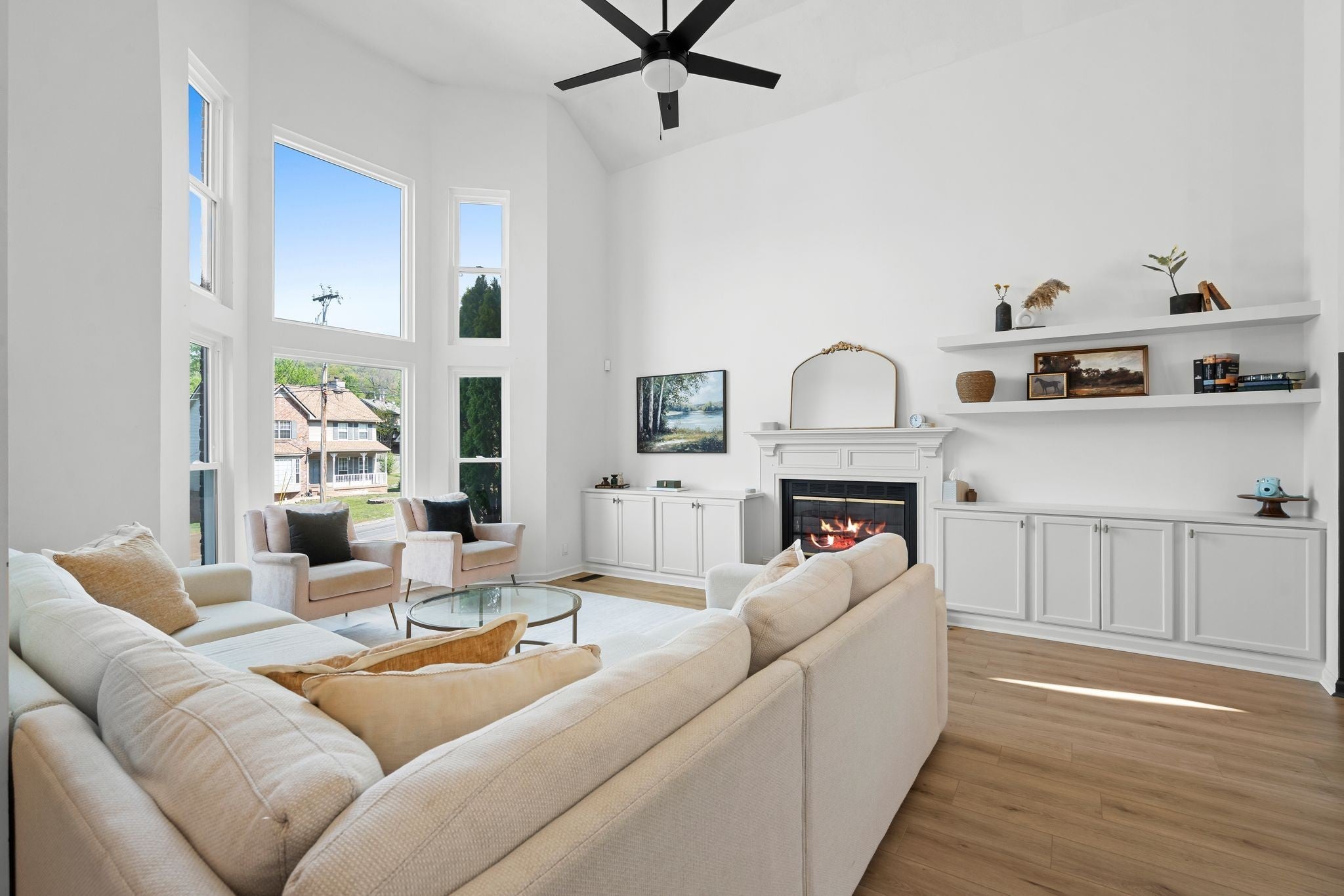 Photo of Listing #3169927