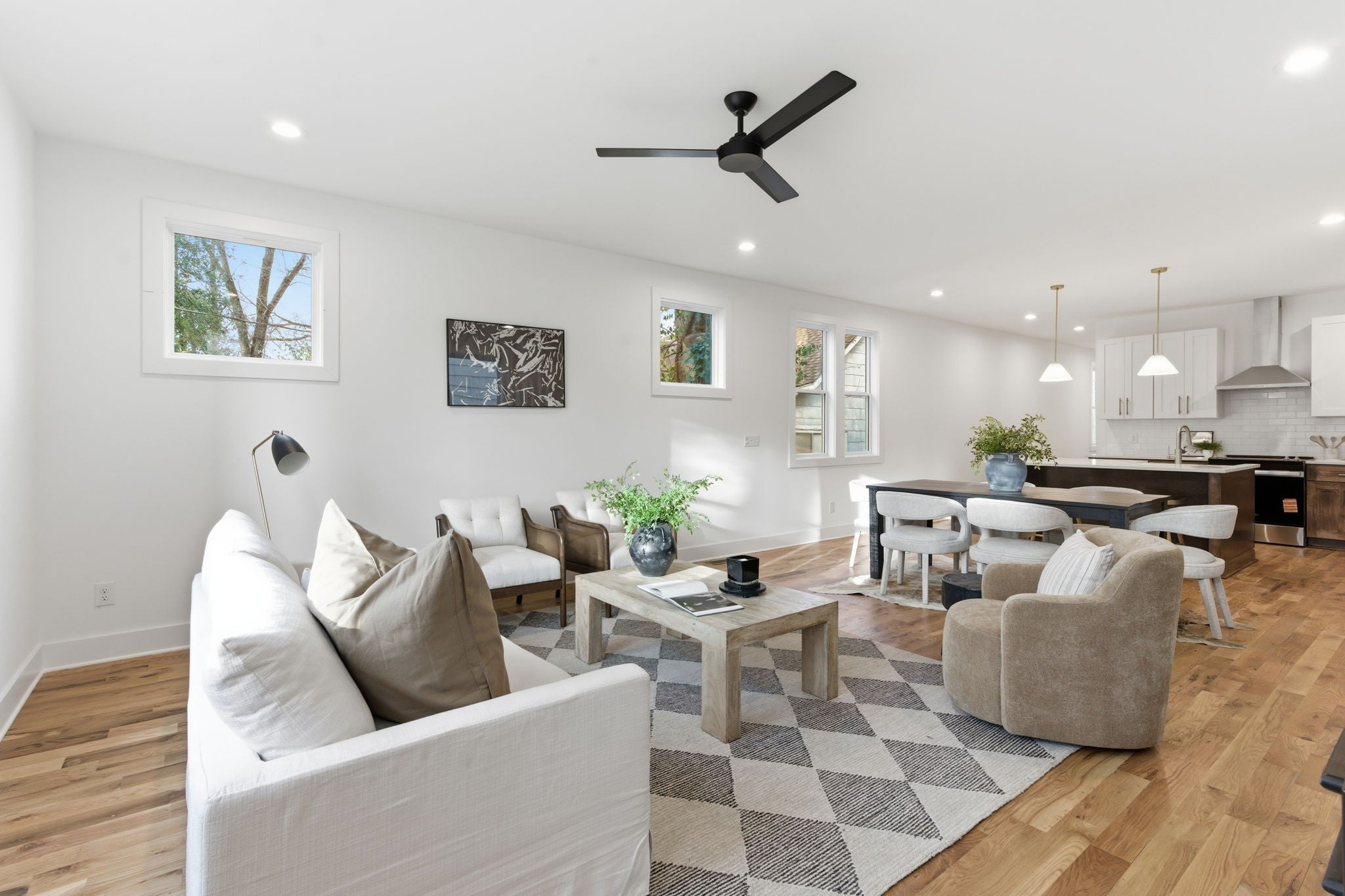 Photo of Listing #3170033