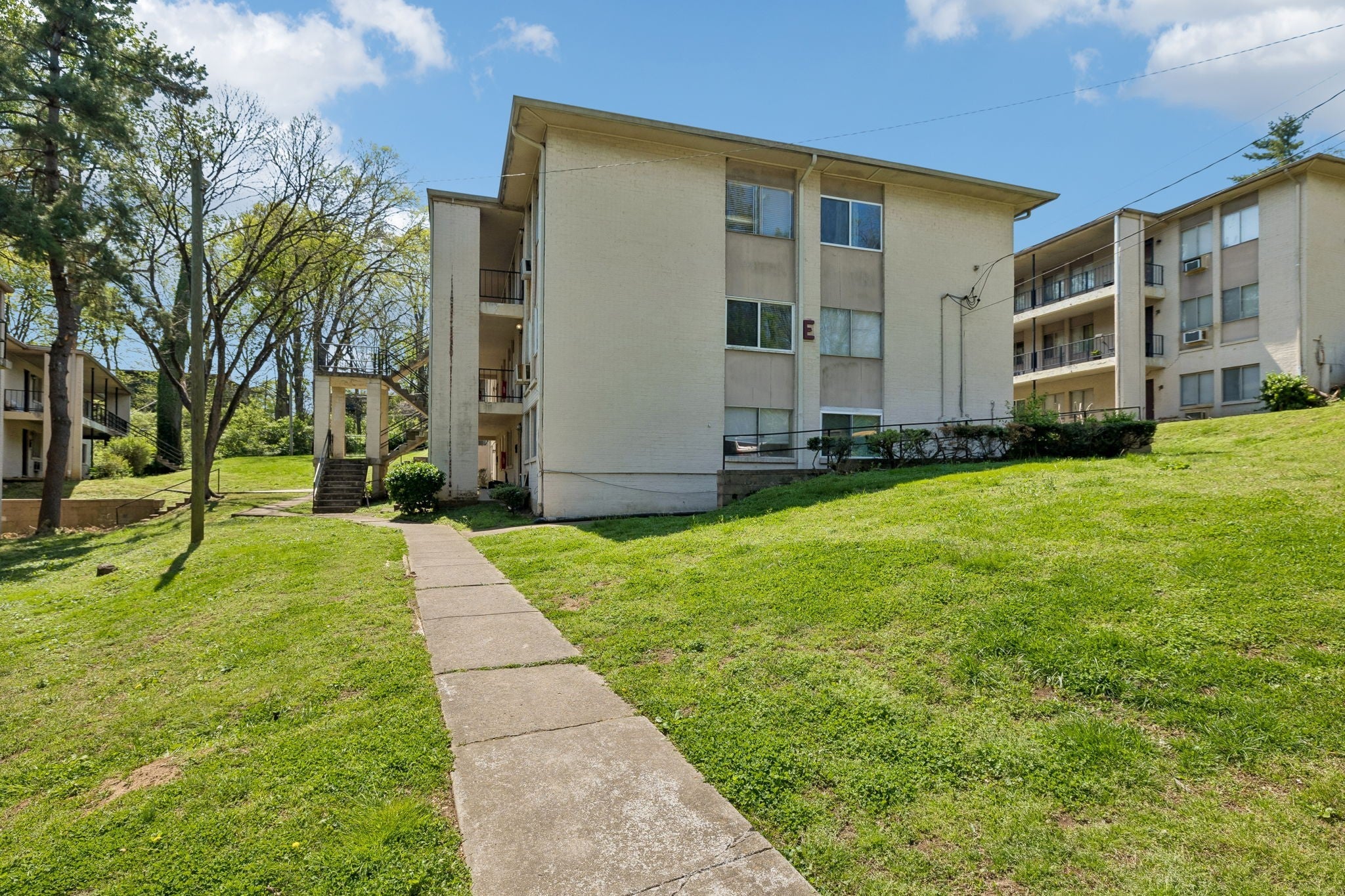 Photo of Listing #3170403