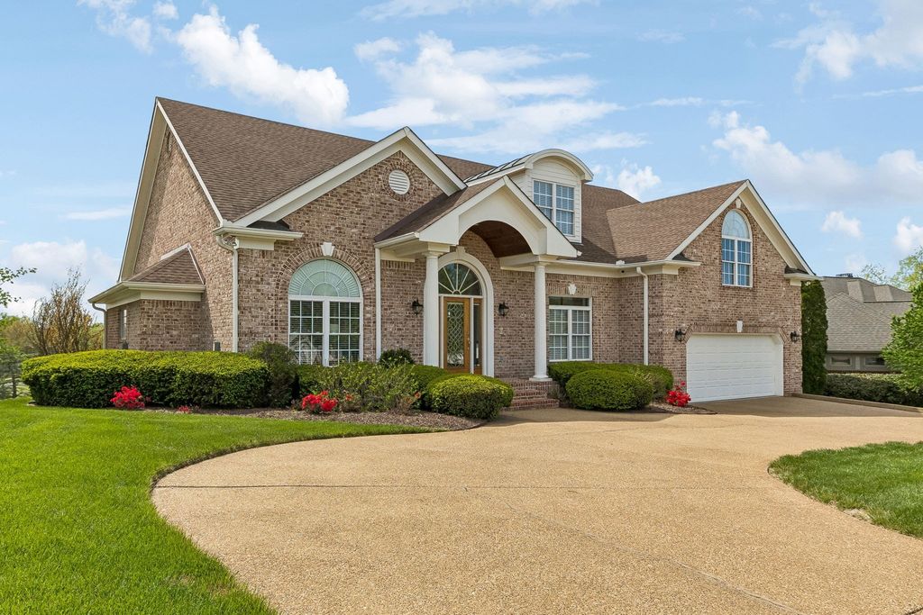 236 Gardenridge Dr, Franklin