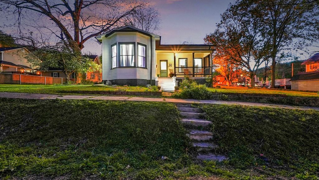 306 Pine Avenue, South Pittsburg