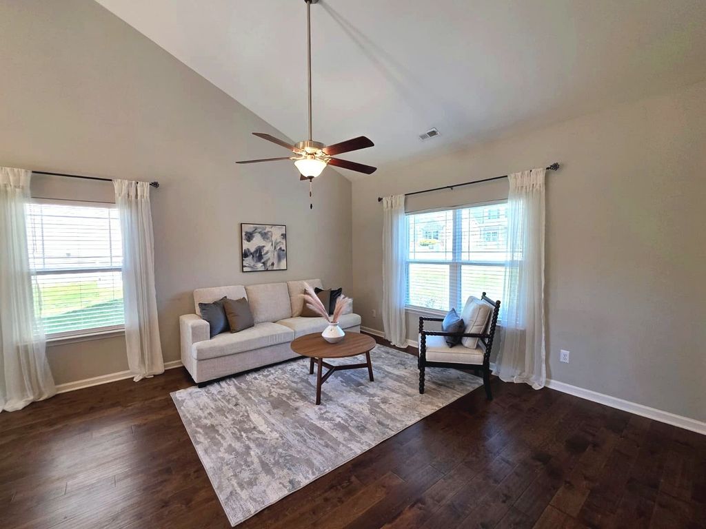 408 Barbaro Ct, Burns