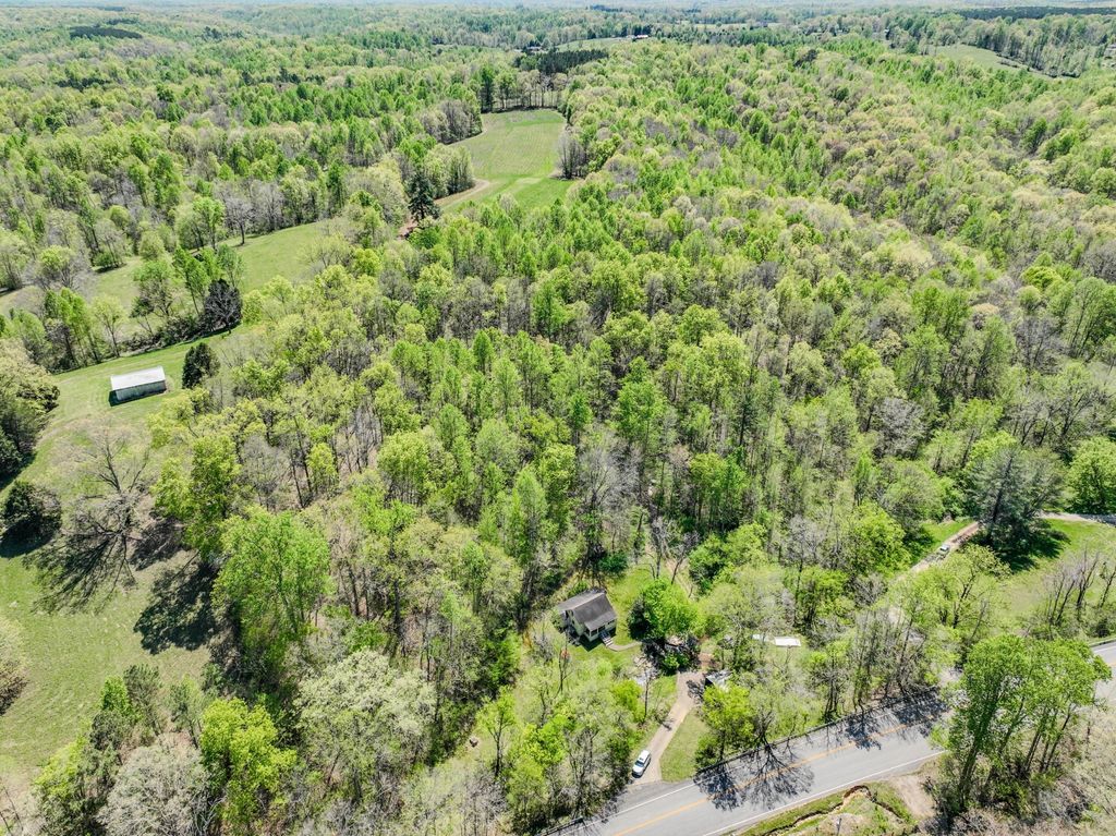 2167 Powdermill Hill Rd, Lawrenceburg