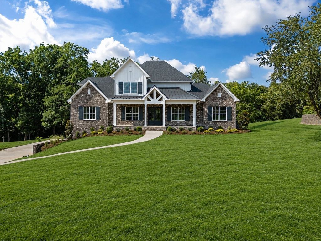 8247 Ambrose Ct, Brentwood